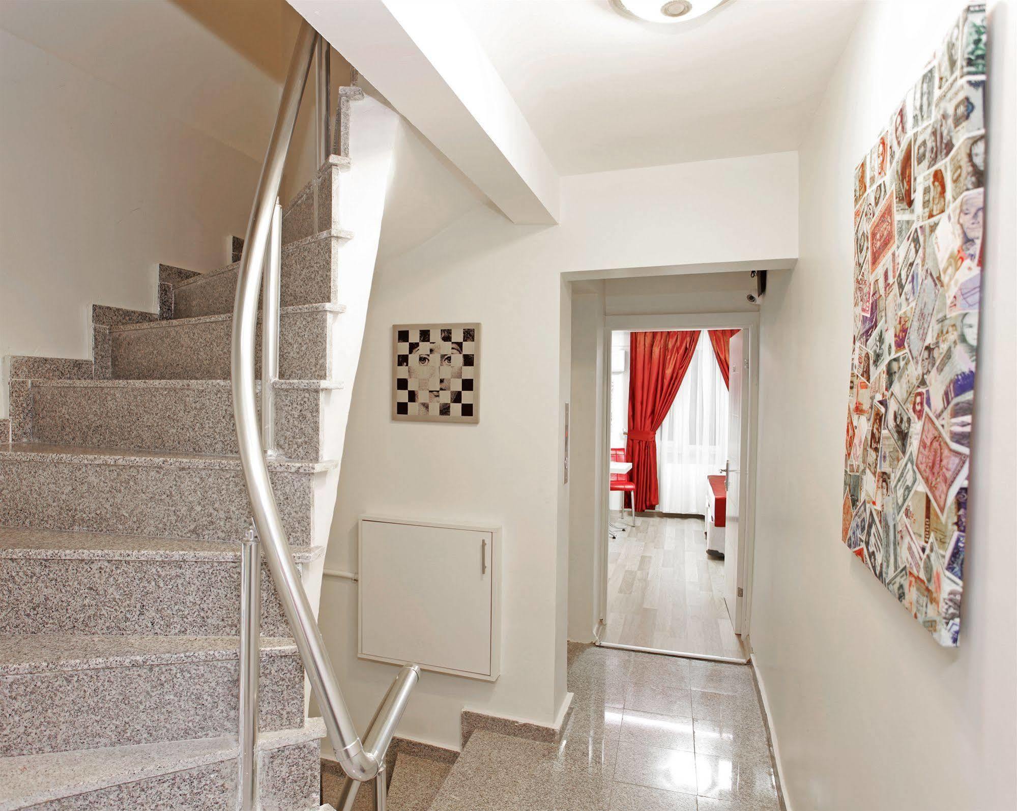 Taksim Istiklal Hotel 3*
